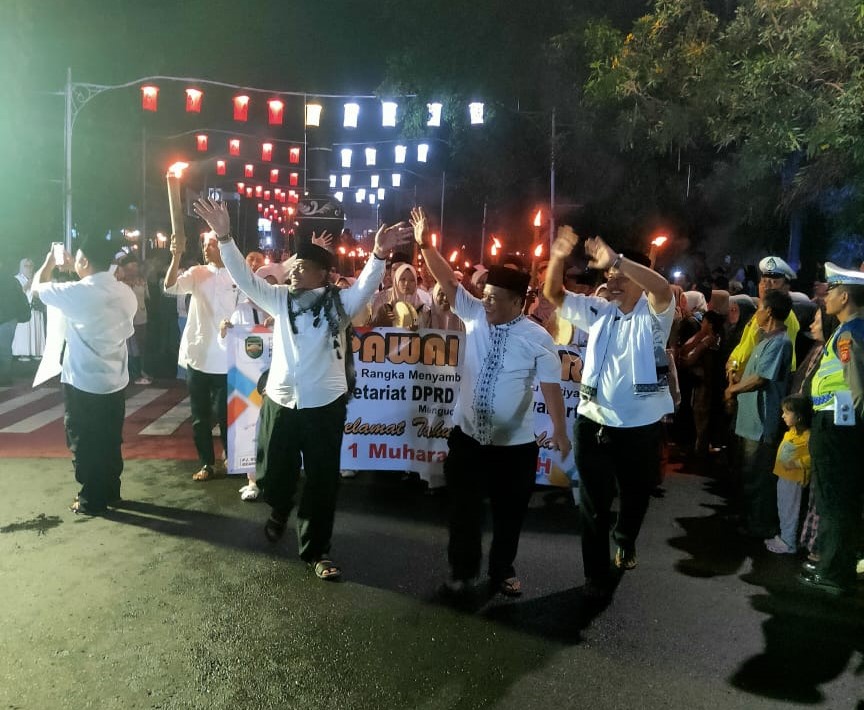 Sekretariat DPRD Mengikuti Pawai Obor Sambut 1 Muharam dan Meriahkan Rangkaian Hari Jadi Purwakarta 2024