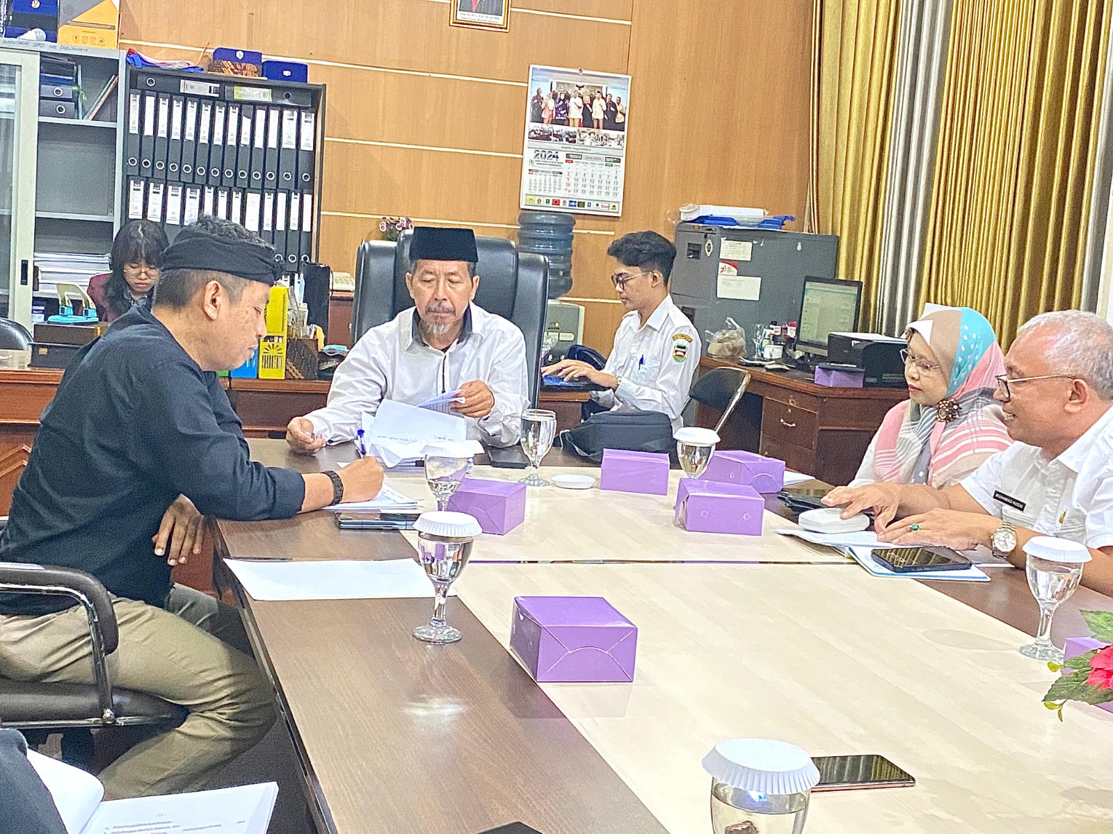 Pansus C DPRD Purwakarta Mengawali Rapat Perdana dengan Disnakertrans, Disdukcapil dan Dinsos P3A