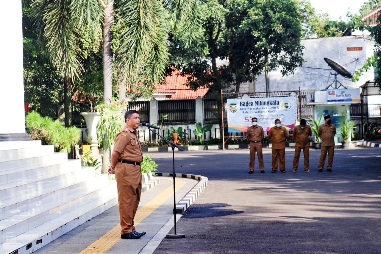 Apel Pagi Pegawai Sekretariat DPRD Purwakarta dihari Pertama Tahun Baru 2022