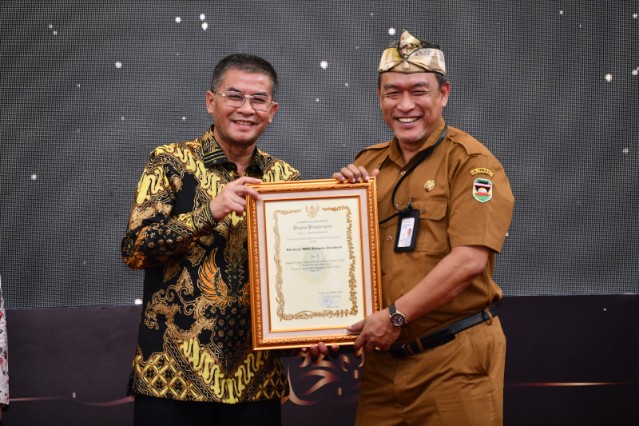 JDIH Sekretariat DPRD Purwakarta Mendapatkan Penghargaan dari Wakil Gubernur