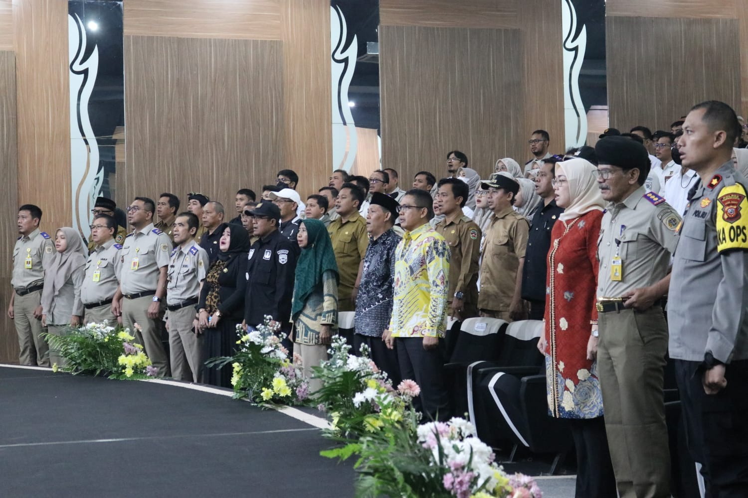 Ketua DPRD dan Sekwan Hadiri Pelantikan dan Pengambilan Sumpah Panitia PTSL Kantor Pertanahan Purwakarta