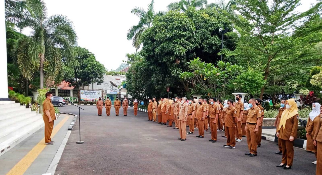 Apel Pagi Minggu Ke-2 Di Sekretariat DPRD Purwakarta Diwarnai Suka Cita dan Duka Cita