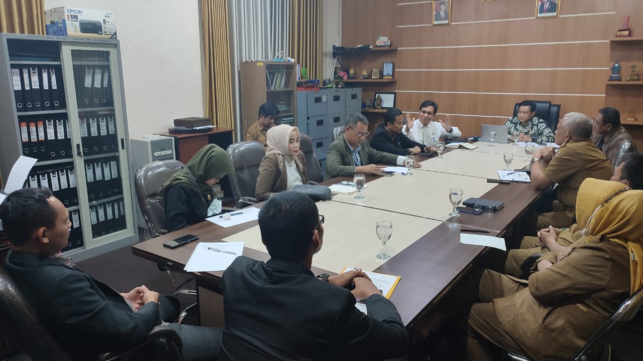 DPC Peradi Mengadakan Audien ke Komisi I DPRD Purwakarta, Disdukcapil Perlu Sosialisasi yang Intens Ke Masyarakat