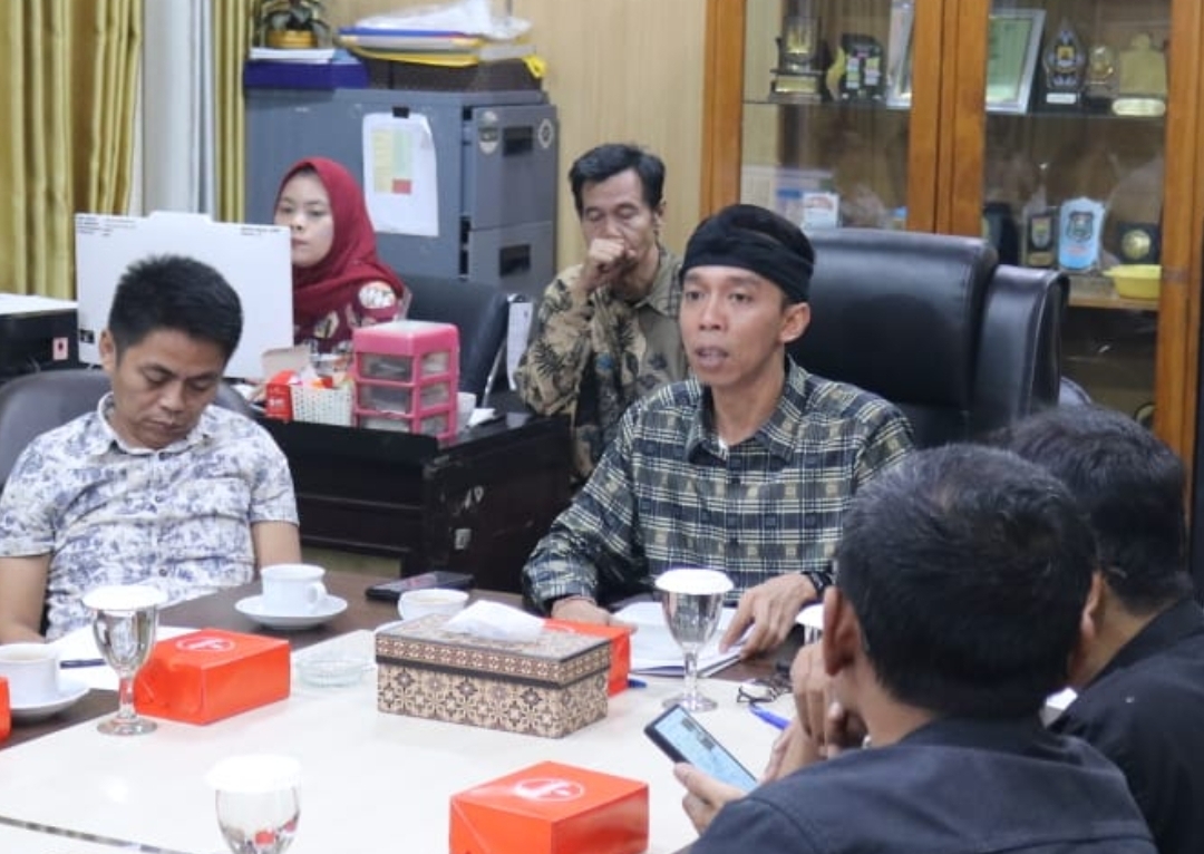 Karyawan PT. CRP Ngadu ke Komisi IV DPRD Purwakarta Gegara 6 Bulan Gaji Tak Dibayar Perusahaan