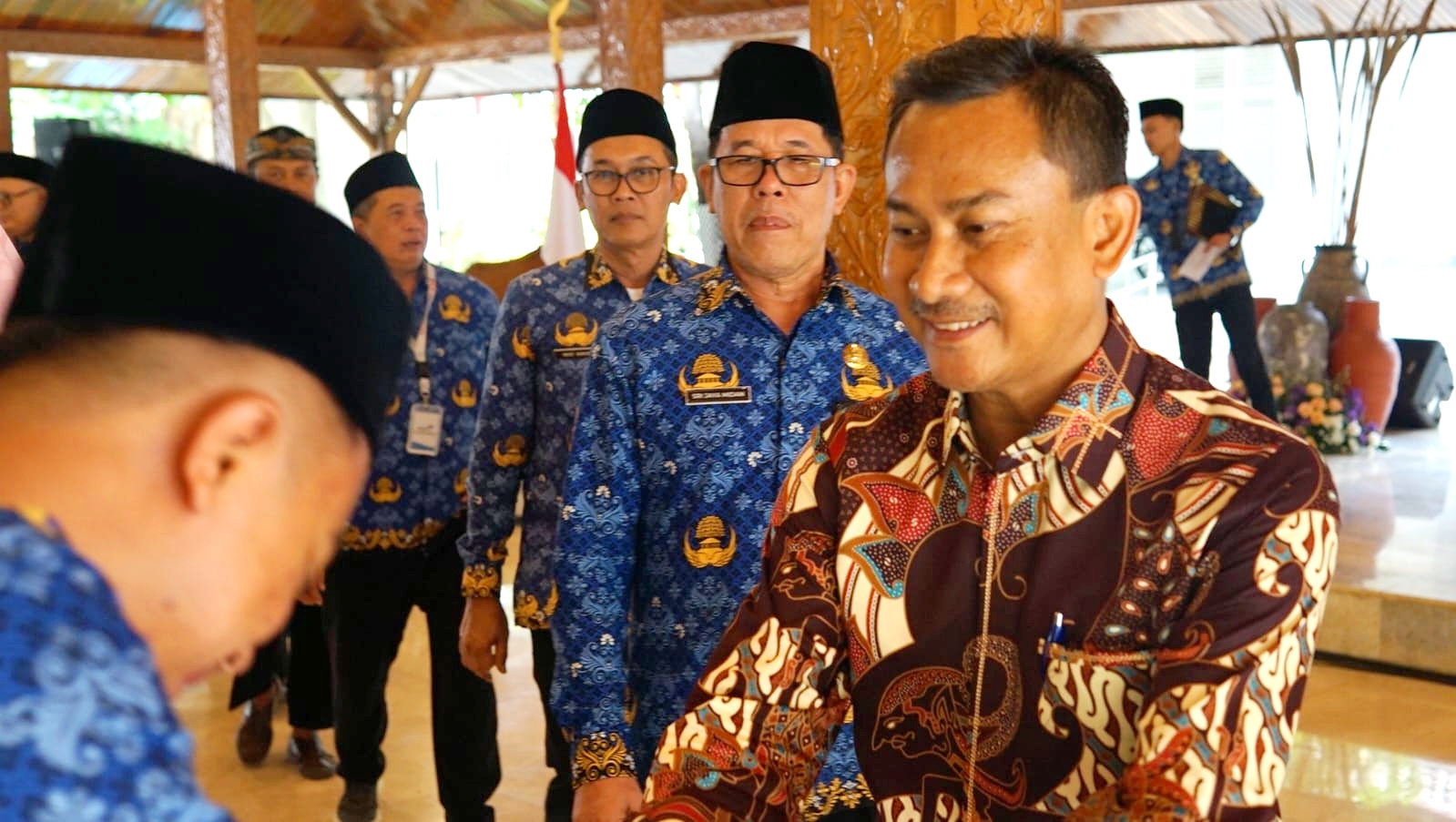 Wakil Ketua Komisi I Ikut Lantik 47 tenaga Non-ASN menjadi PPPK Bersama Bupati
