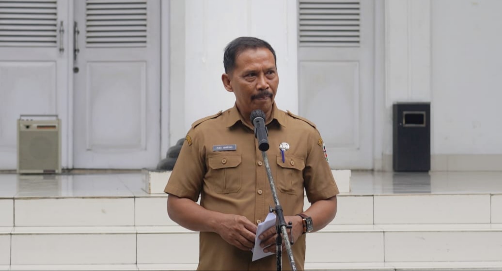 Perdana Pimpin Apel; Sekwan : Selalu Jaga Kekompakan!