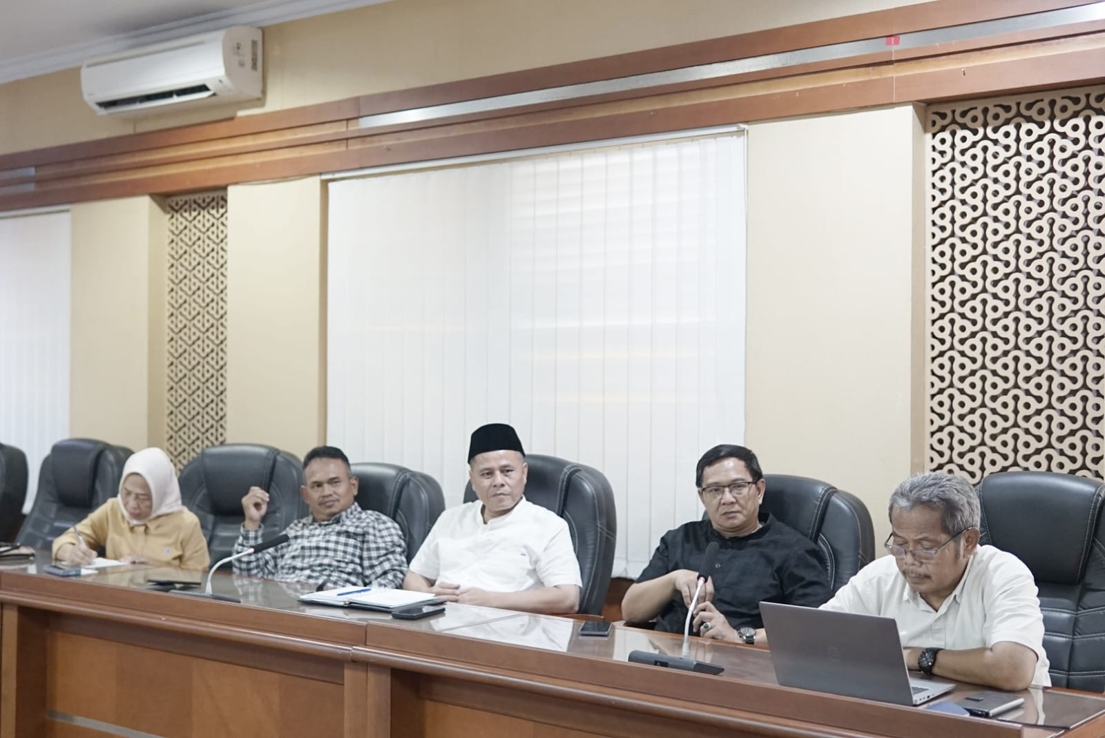 Bapemperda DPRD Purwakarta Mengadakan Raker dengan Dinas Peternakan Terkait Raperda Penyelenggaraan Peternakan dan Kesehatan Hewan