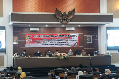 Bupati Sampaikan LKPJ Dalam Rapat Paripurna DPRD