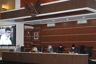 Bupati Purwakarta Sampaikan Empat Raperda Kepada DPRD